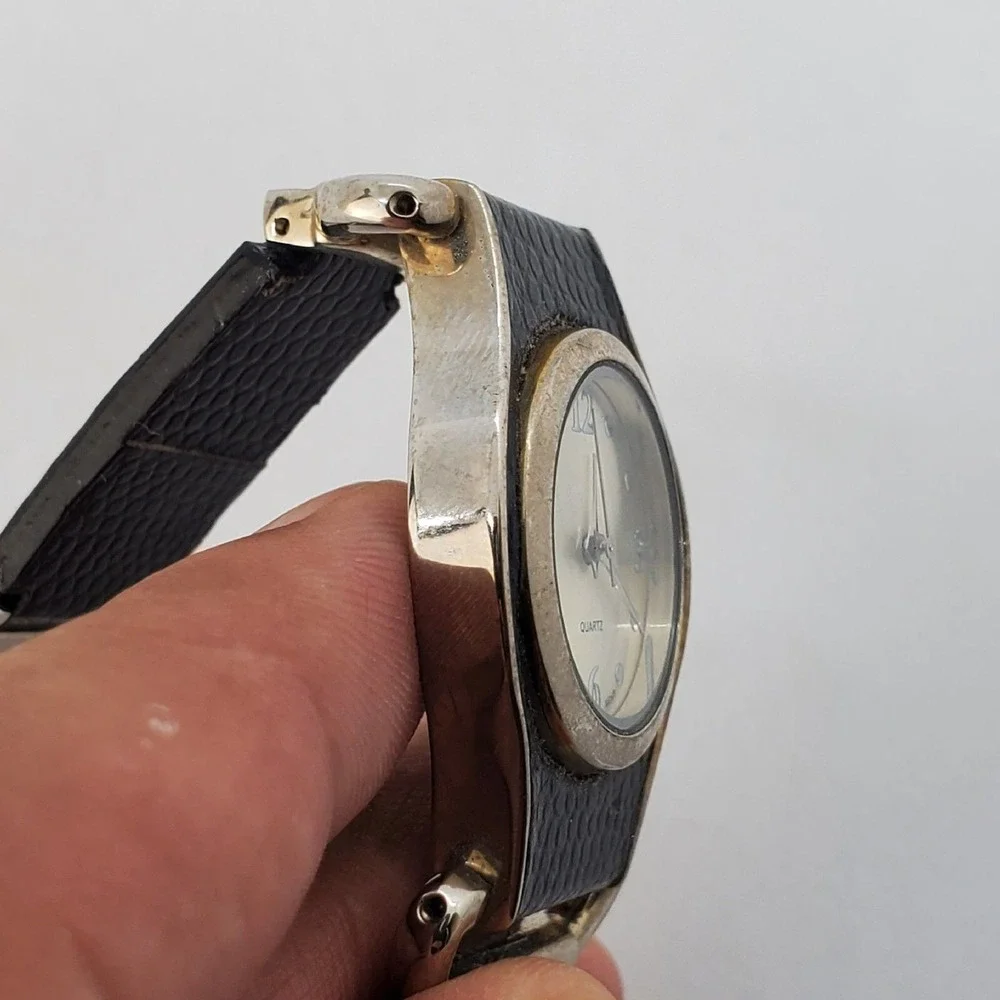 Women's Watch 30MM Gray Dial Black Gray Metal Leather Bands 7